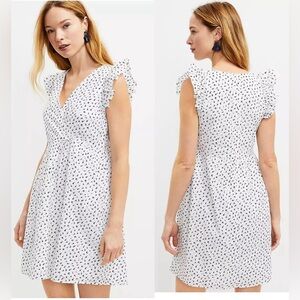 NWT ANN TAYLOR Eyelet Ruffle Sleeve Crossover Dress. Lined,Hidden back zip Sz 14
